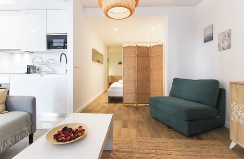 Santa Isabel Apartment | Estrela Delight by Homing
