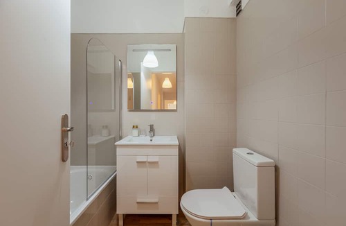 Lumiar Apartment | Elegant 3 Bedroom Apartment Lisbon City Center