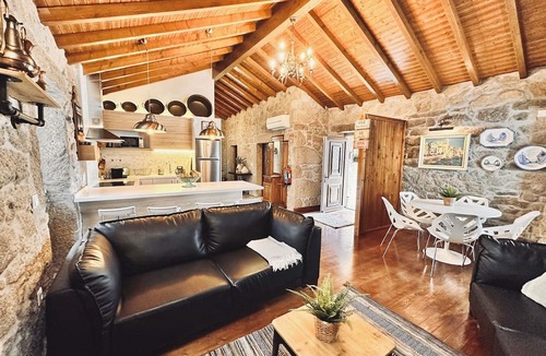 Sever do Vouga House | Linda Casa de Pedra com Piscina.- a 19 Min. de Águeda