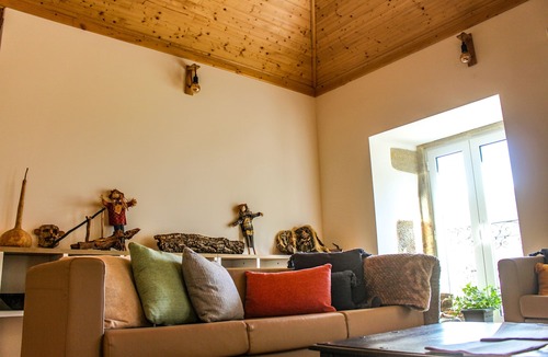 Gois Cottage | Casa de Campo Vale do Ceira, Quarto Twin com Beliche. Na Pacata Vila de Góis