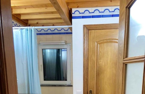 Angra do Heroismo House | Homerez - House for 6 ppl. with sea view and terrace at Angra do Heroísmo