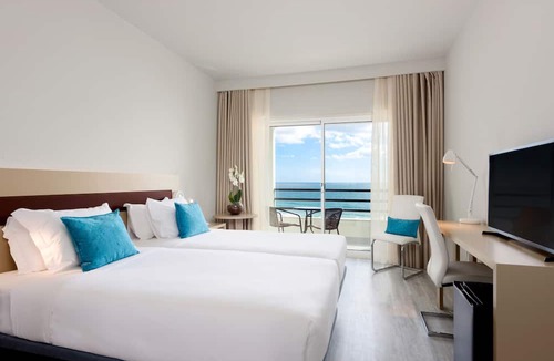 Costa de Caparica Hotel | TRYP by Wyndham Lisboa Caparica Mar