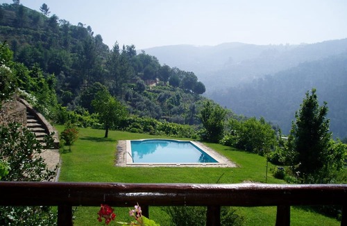 Celorico de Basto Hotel | Quinta Das Escomoeiras