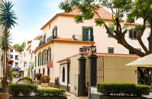 Machico Hotel | Hotel Amparo