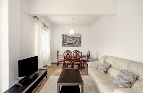 Cova da Piedade Apartment | Almada Central by Homing