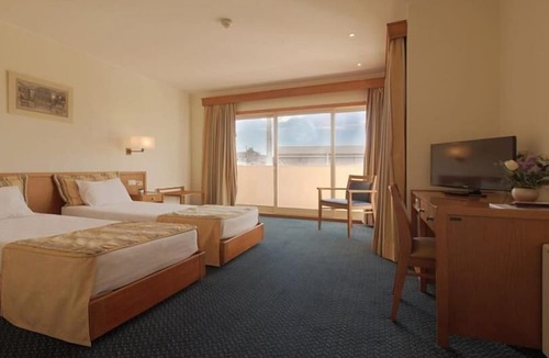 Feira Hotel | Hotel Dos Loios