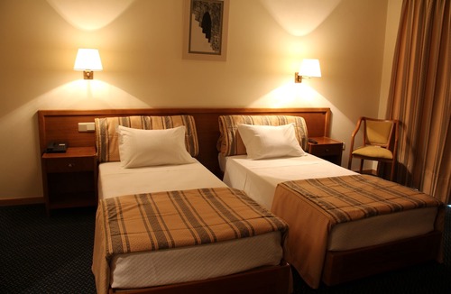 Feira Hotel | Hotel Dos Loios
