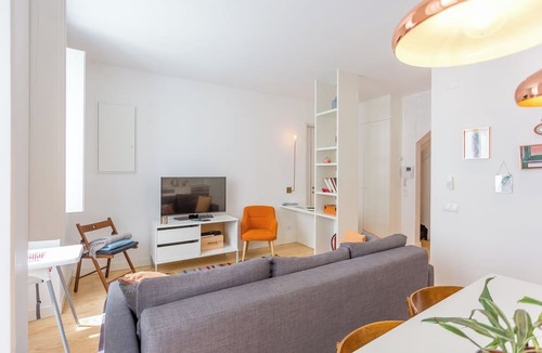 Santo Estevao Apartment | Apartment Downtown Lisbon 2 Bedrooms Balcony