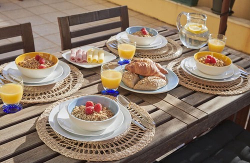 Carcavelos Apartment | Sunny apartament at Carcavelos Beach, by TimeCooler