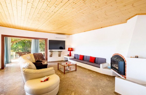 Montechoro Villa | Villa Bantayan