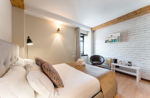 Lordelo do Ouro e Massarelos Apartment | GuestReady Economy- Portfolio Guesthouse Room 407