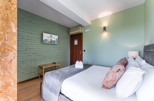 Lordelo do Ouro e Massarelos Apartment | GuestReady Economy - Portfolio Guesthouse Room 402