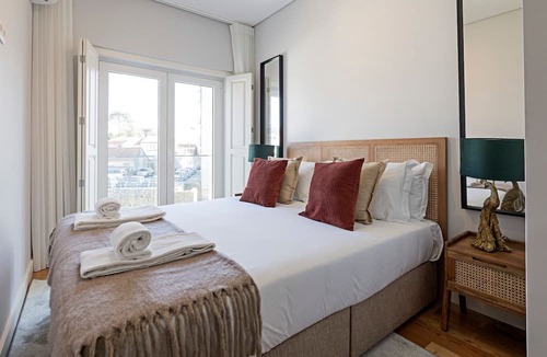 Bonfim Apartment | Bonfim Elegant Duplex w/AC by LovelyStay
