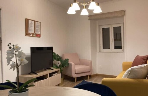 Santo Estevao Apartment | Alfama Cruise Terminal | Near River! | With A/c!