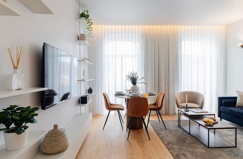 Centro / Baixa Apartment | Almada 551 - 2.1 l Modern Haven by LovelyStay