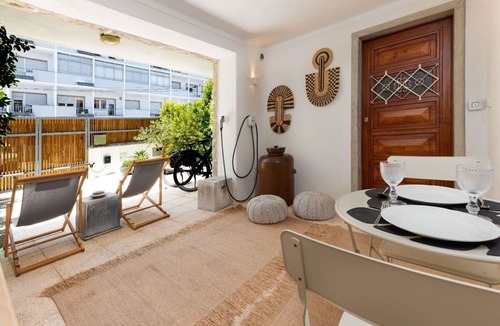 Carcavelos Apartment | The 98 Place