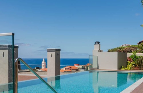 Camara de Lobos Apartment | Premium apt, bay and sea views | Bayside