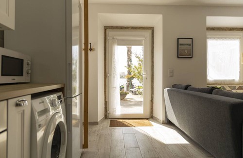 Arrentela Apartment | Apartment by the river in Seixal bay. 4pax. Bicycles are available.