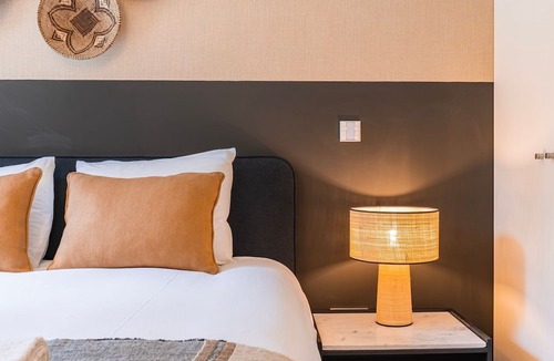 Sao Jose Apartment | Liberdade Elegance W/Rooftop Pool by LovelyStay