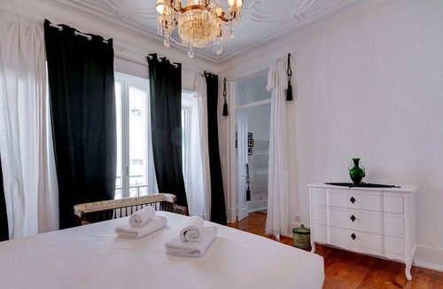 Lisbon Old Town Apartment | 3-Bedroom Apartment with River Views by LovelyStay