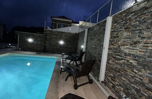 Mozelos House | Fonte Retreat - Fonte Accommodation with Salt Pool and Terrace - 26min.do Airport