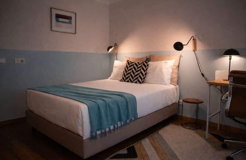 Lumiar Apartment | ✨The Metropolitan: Premium Apartment with Balcony and Parking at Uptown