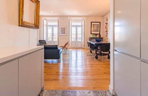 Sao Cristovao e Sao Lourenco Apartment | Castelo Design W/Balcony & View by LovelyStay