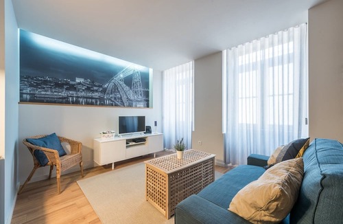 Bonfim Apartment | GuestReady - Crayon Walls Balcony