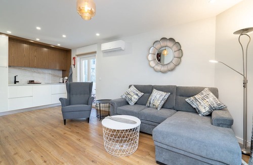 Vila Nova de Gaia Apartment | GuestReady - Stylish stay with balcony in Gaia