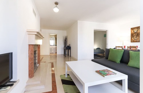 Lumiar Condo | Lisbon Flower 360º - Your Lovely Flat with Pool and Parking