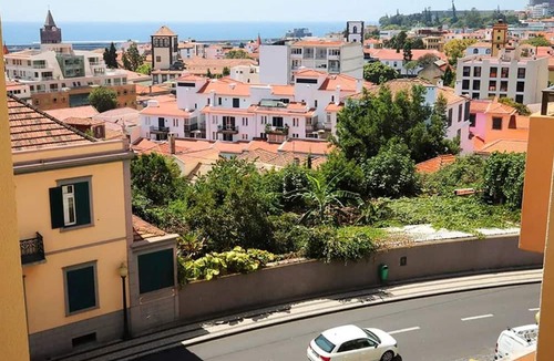 Santa Luzia Apartment | Homerez - Apartment in Funchal