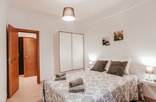 Alcantara Apartment | Alcantara Terrace by GT House
