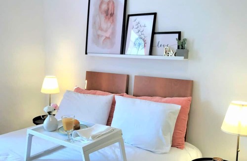 Sacramento Apartment | Charming Chiado 2BDR W/Balcony by LovelyStay