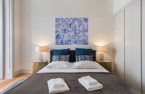 Se Apartment | Downtown Lisbon Apartment by LovelyStay