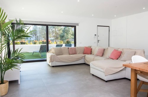 Pera Villa | Bonjour House | Sea View & Pool and Garden & BBQ