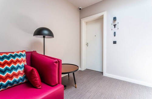 Old Town Apartment | FLH Viola Market with Terrace II