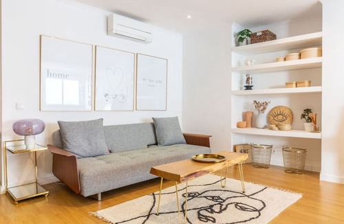 Cacilhas Apartment | 3-bedroom Apt with Private Patio in Cacilhas by Lisbeyond