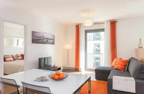 Mouraria Apartment | Great Location Castle Views And Parking