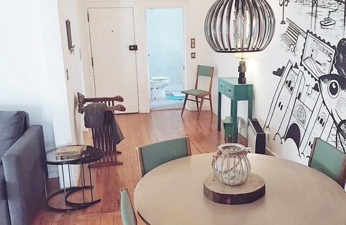 Misericordia Apartment | A Portuguesa III, at Bica's Funicular Street