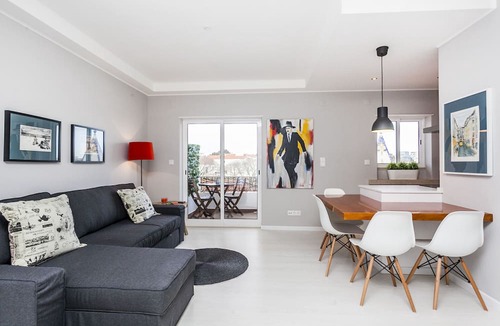 Cascais Apartment | Bright Visconde