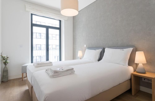 Santo Antonio Apartment | FLH Avenida da Liberdade Amazing Flat