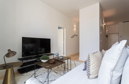 Sao Paulo Apartment | FLH Cais Sodré Charming Flat