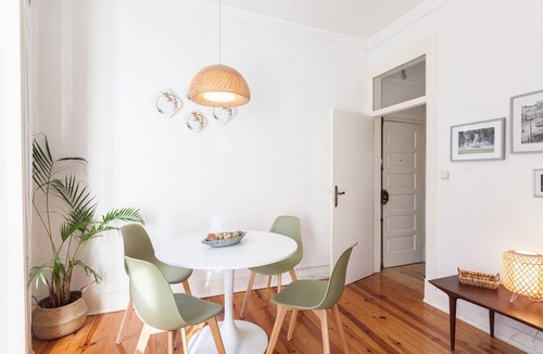 Sao Jorge de Arroios Apartment | FLH The Poet Apartment near Saldanha