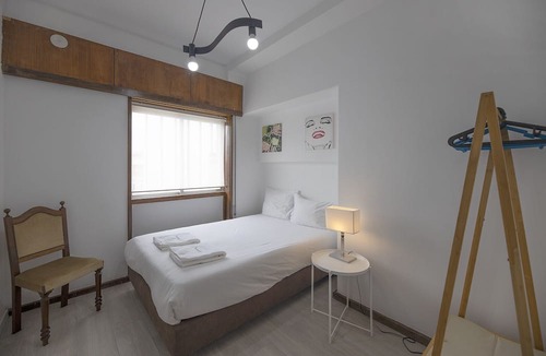Bonfim Apartment | FLH Porto Spacious Apartment with Balcony