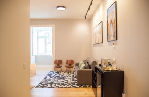 Santa Maria Maior Apartment | FLH Augusta's Arch Sophisticated Flat