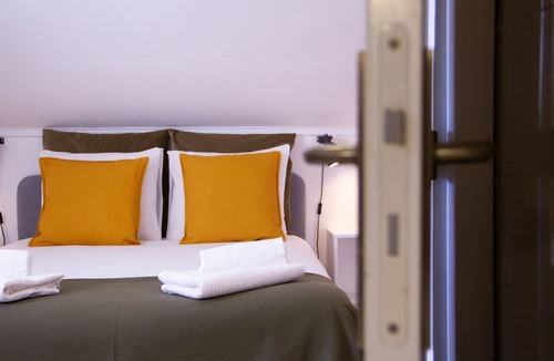 Arrentela Apartment | Loft with terrace and river view in Seixal. Air conditioning. Ideal for 2pax.