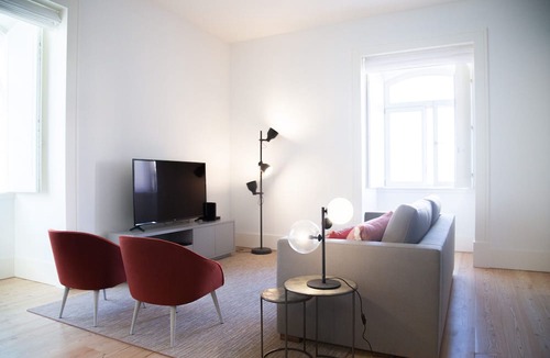 Santa Maria Maior Apartment | FLH Augusta's Arch Design Apartment
