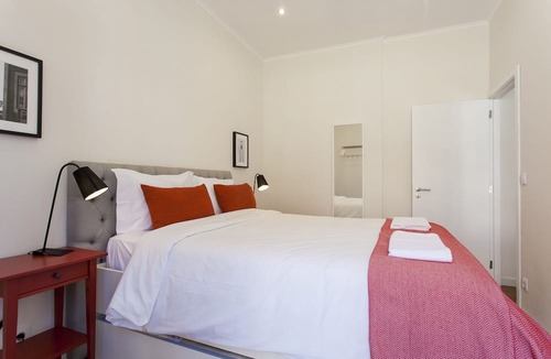 Santa Maria Maior Apartment | Central Downtown 4E up to 13guests by Central Hill