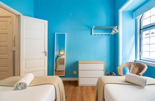 Misericordia Apartment | Central Chiado RC by Central Hill