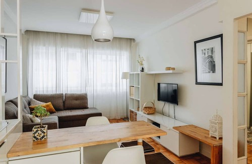 Bonfim Apartment | Cozy 1-Bedroom with Private Terrace in Palmela